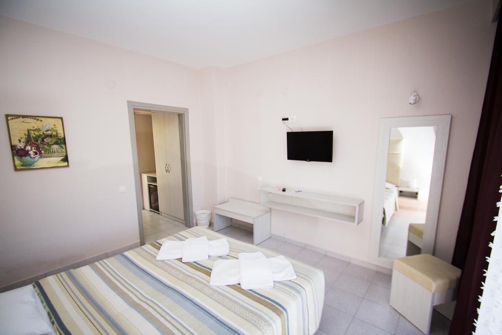 Hotel Maria Ποσείδι Δωμάτιο φωτογραφία